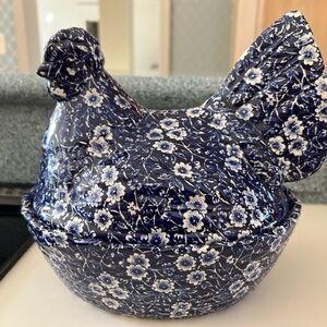 Blue and White Floral Hen Shaped Ceramic Dish